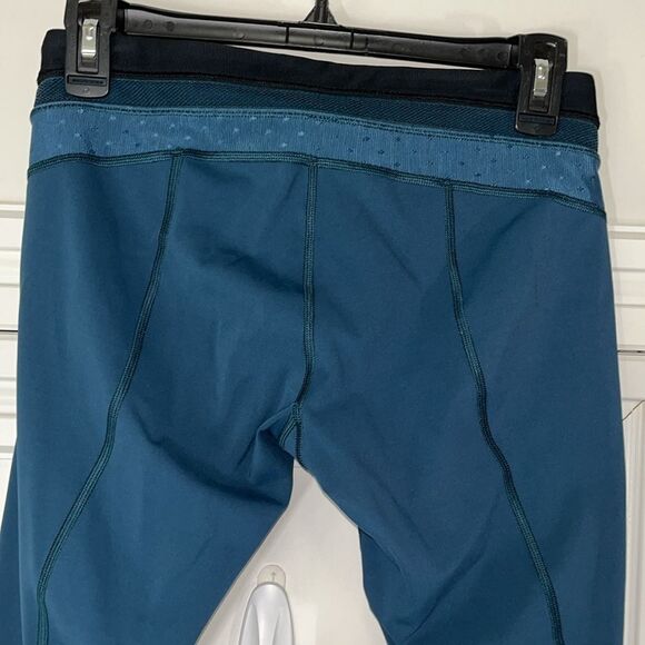 Lululemon Just Breathe Crop Size 6 - Picture 5 of 13